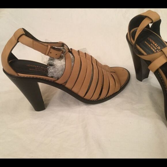 DONALD J PLINER DENNA SZ 10 N BEIGE LEATHER ANKLE - Picture 2 of 8